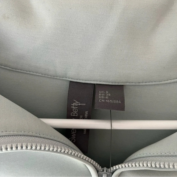 Sweaty Betty Light Blue Quarter-Zip Pullover - Picture 7 of 10